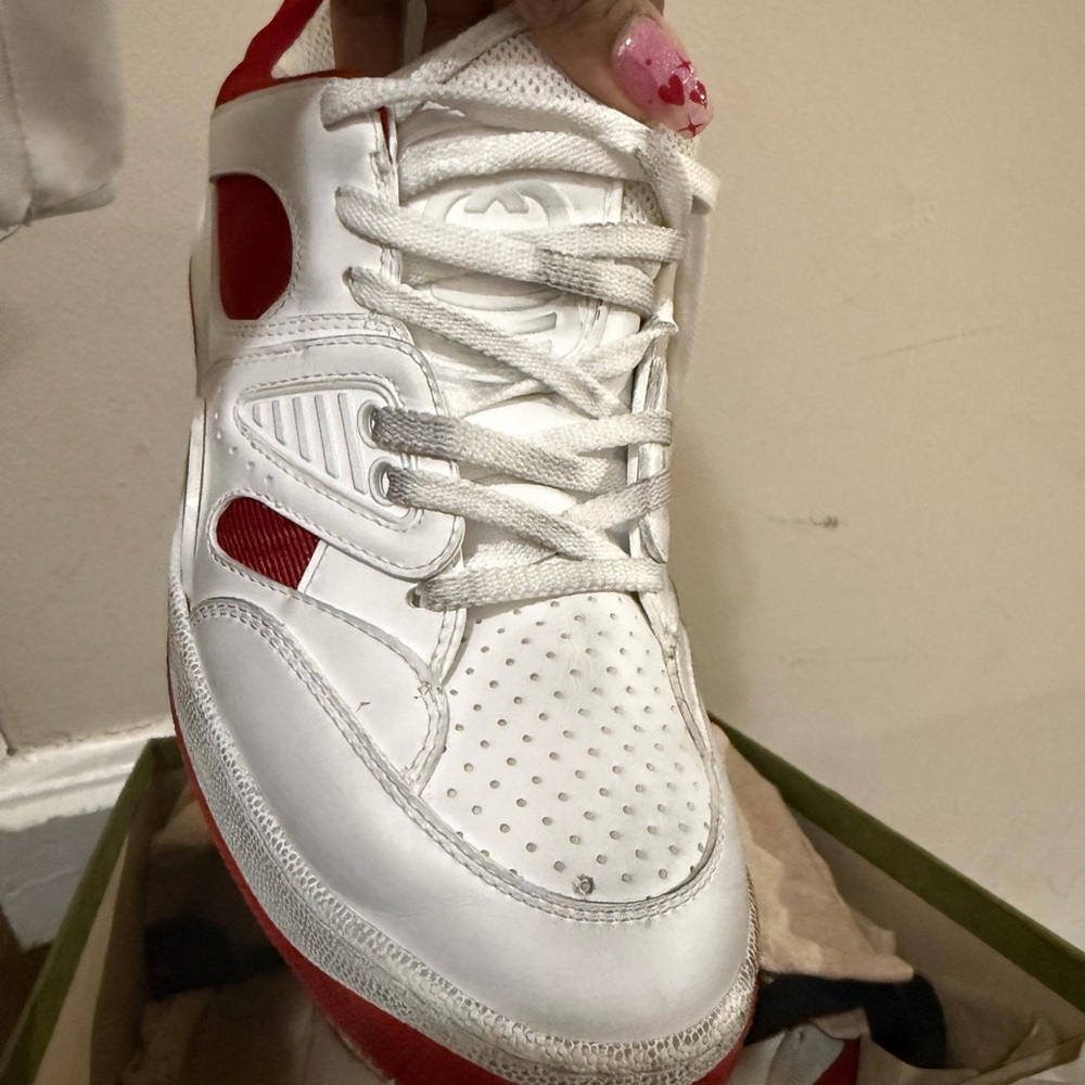 Gucci Basket low-top sneakers in white Demetra Red - Picture 5 of 10